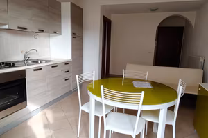 Trilocale ammobiliato di recente costruzione