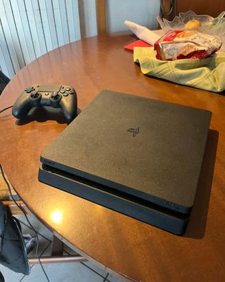 Ps4 slim 1Tb