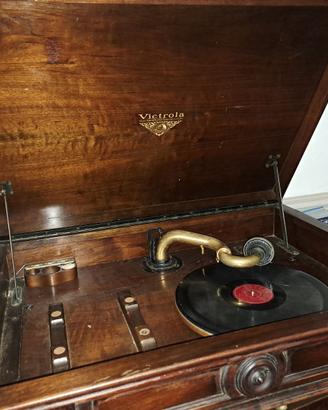 Mobile grammofono d'epoca  Victrola