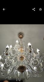 Lampadario classico in cristallo