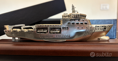 Modellino nave Guardia Costiera