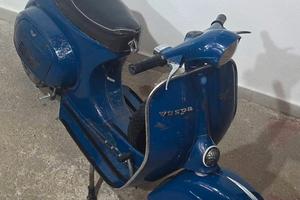 Vespa 50 R conservata