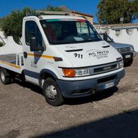 Carroattrezzi Iveco 50C 13 anno 2000