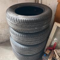 Gomme auto