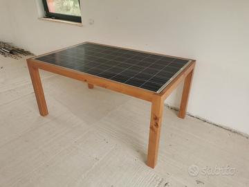 Tavolo moderno con pannello fotovoltaico - 110x170