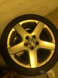 Gomme e cerchi in Lega da 17" ORIGINALI Volkswagen