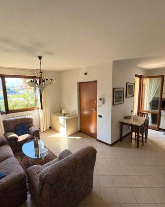 Casa indipendente di 127 m² con 3 locali e box aut
