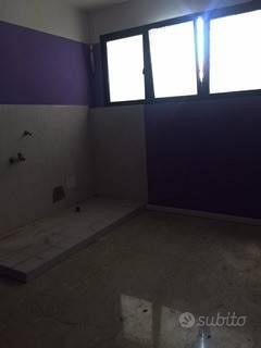 Immobile di 240 m² con più di 5 locali a Modena - Vista 4