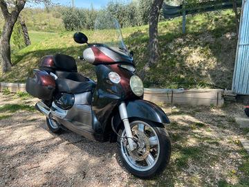 Aprila Scarabeo 500