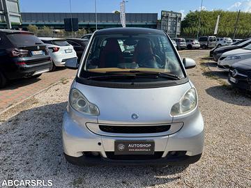SMART - Fortwo - 1000 52 kW coupé limited two - NE
