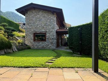Villetta a schiera di 185 m² con 4 locali e box au