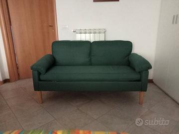 divano 2posti come nuovo 