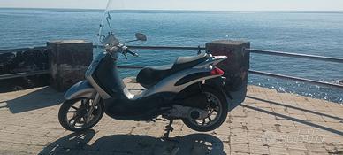BEVERLY 200