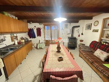PORZIONE DI CASA RECENTEMENTE RISTRUTTURATA