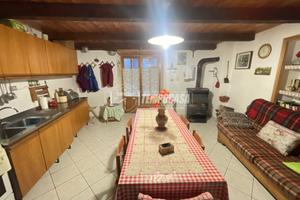 PORZIONE DI CASA RECENTEMENTE RISTRUTTURATA
