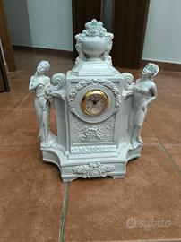 soprammobile in resina stile antico 