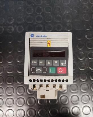 Inverter Allen Bradley 160 -BA04NPS1  1,5Kw