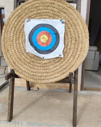 Paglione e cavalletto per tiro con larco