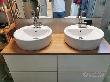 Coppia lavabo ikea con piano e miscelatori