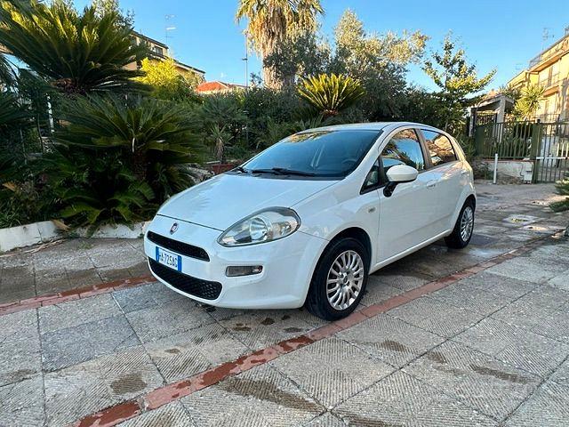 Fiat Punto 2013 photo 2