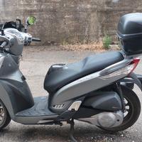 Kymco People 200