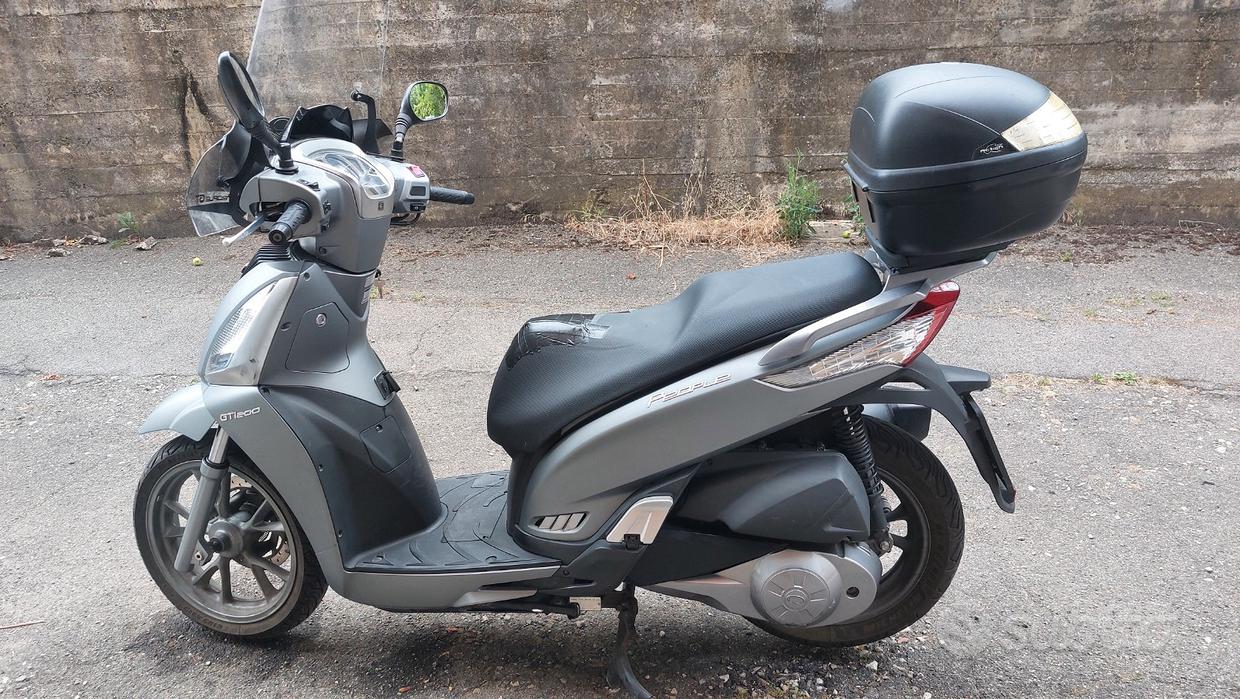 suzuki sixteen scooter usati