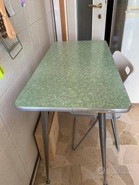 Tavolo formica anni 70