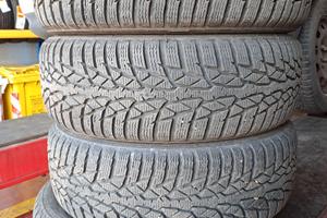 Gomme invernali Nokian WR D4 195/65 R15 95H