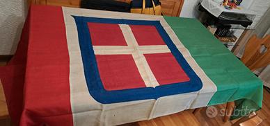 Bandiera Italiana con stemma Sabaudo