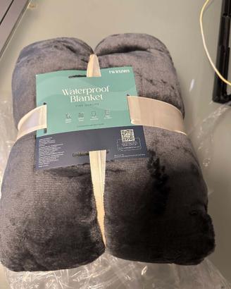 Coperta Impermeabile Multiuso Persone Cani Gatti