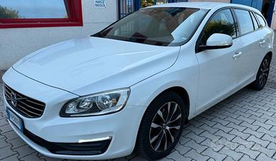 Volvo V60 D2 Geartronic Business N1