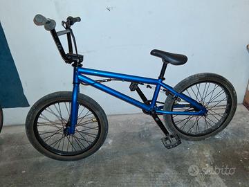bici BMX  " CURSE  BLU "