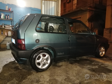 Fiat uno turbo d