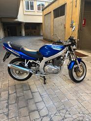 Suzuki GS 500 - 2001
