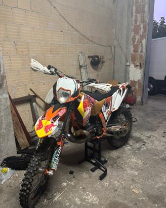 Ktm exc 300 six days 2011
