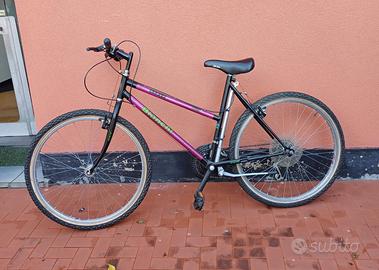 bicicletta Bianchi ibrida 26"