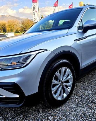 VOLKSWAGEN Tiguan 2.0 TDI 150 CV SCR DSG Life