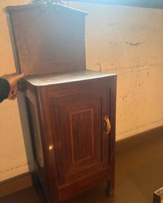 Comodino antico in legno massello