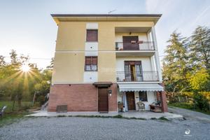 RIF TQC016 - QUADRILOCALE RISTRUTTURATO A VEZZANO