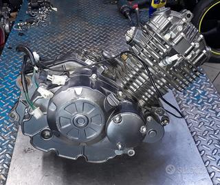 KSR TW 125 : motore farfallato pinza marmitta