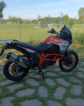 KTM 1290 r