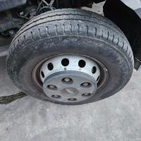 Ruota anteriore per Nissan NT500 3.0 Diesel del 20