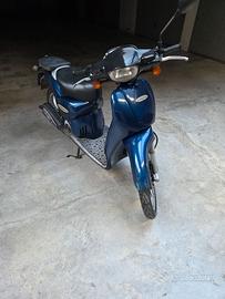 Scooter Aprilia scarabeo 50cc