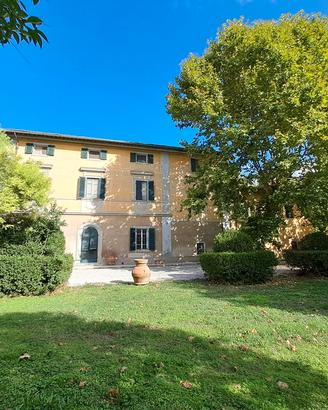 Villa e Fattoria con vigneto Pisa