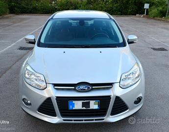 Ford Focus Gpl se garantita 12 mesi ok neopatentat