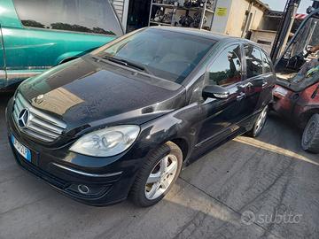 Ricambi Mercedes classe b 170 anno 2007