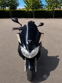 Yamaha Majesty 400 – Usato, comodo in cittá