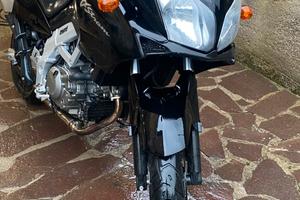 Suzuki V Strom DL 650 - 2004