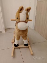 cavallo a dondolo