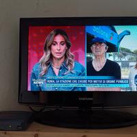 TV 22 pollici 